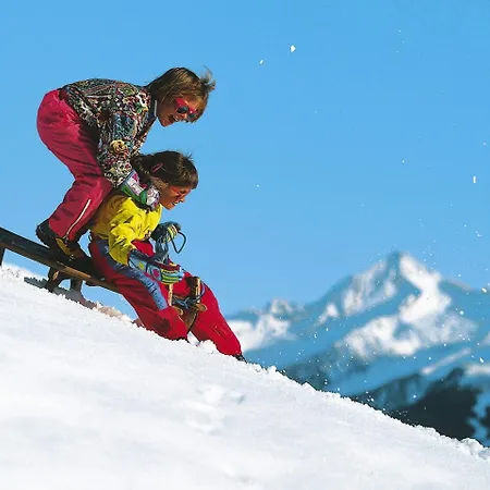 In Wildkogel Near Slopes * Нойкирхен-ам-Гросфенедигер